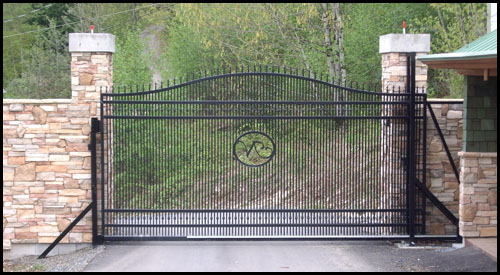 CUSTOM DESIGN LOGO FABRICATED WITHIN GATE
