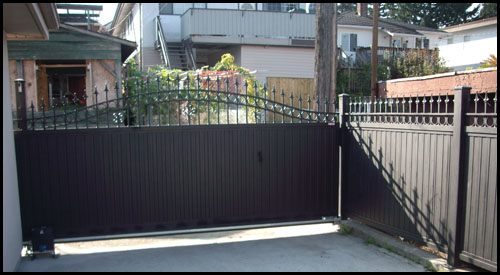 POWDER COATED TEXTURE BLACK ARCHED TOP DRIVEWAY GATE